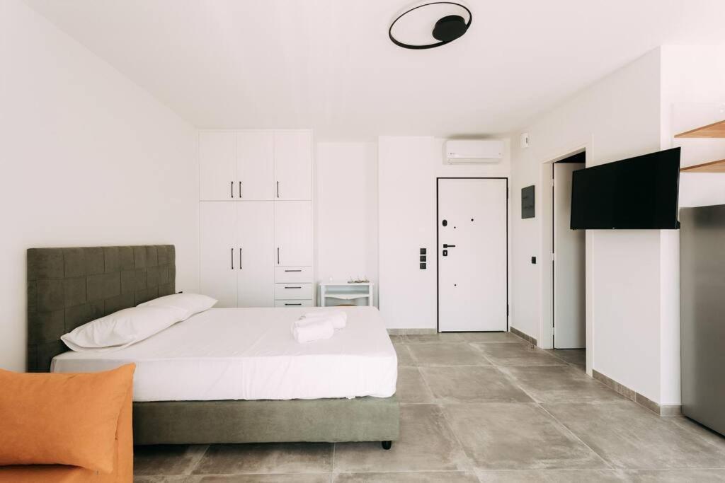 Glamorous Studio Near Center كاندية المظهر الخارجي الصورة